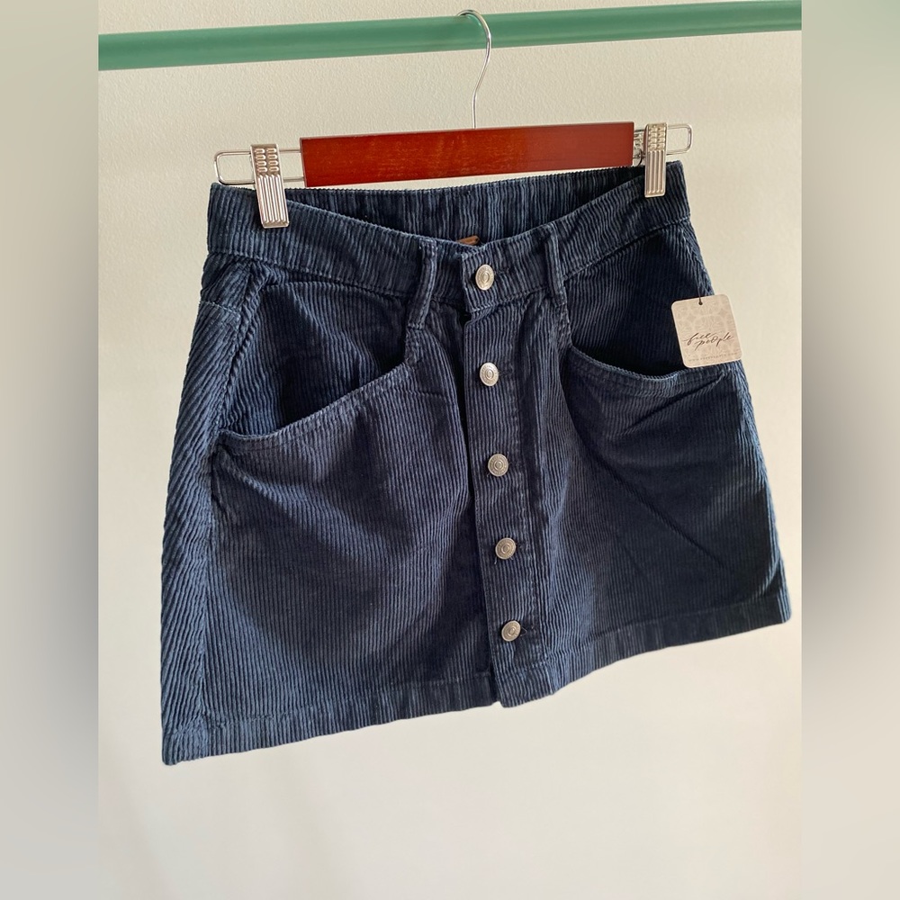 Free People Corduroy Mini Skirt ✨ Navy Blue Size 2 | buttons pockets short